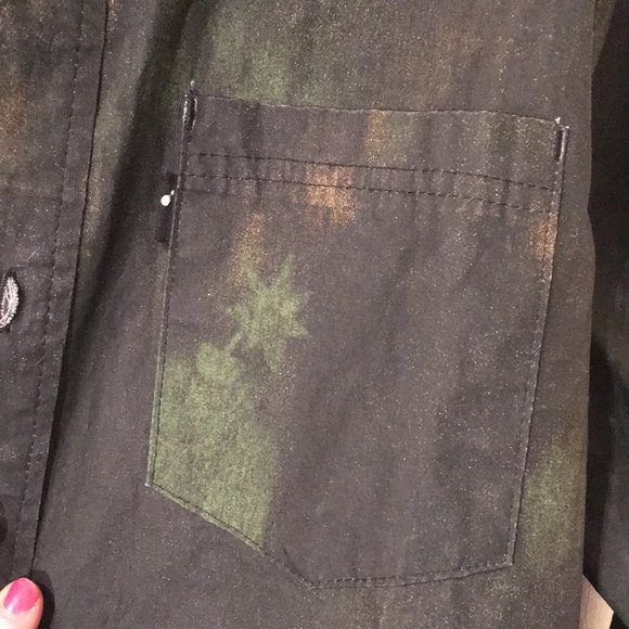 The Hundreds waxy button up shirt - Picture 6 of 7